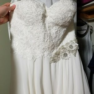 Wedding dress